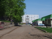 Nizhnekamsk, Vakhitov avenue, 房屋 13А. 公寓楼
