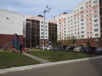 Nizhnekamsk, Khimikov avenue, house 88. Apartment house