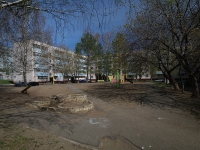 Nizhnekamsk, Khimikov avenue, 房屋 108. 公寓楼