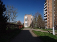 Nizhnekamsk, Gagarin st, house 28. Apartment house