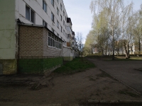 Nizhnekamsk, Gagarin st, house 37. Apartment house