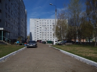 Nizhnekamsk, Gagarin st, house 48. Apartment house