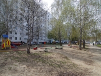 Nizhnekamsk, Shinnikov avenue, 房屋 43. 公寓楼
