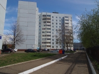 Nizhnekamsk, Shinnikov avenue, 房屋 54. 公寓楼