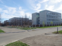 Nizhnekamsk, 文科中学 №25, Shinnikov avenue, 房屋 60