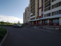 Nizhnekamsk, Shinnikov avenue, 房屋 13А. 公寓楼