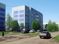 Nizhnekamsk, Mira avenue, 房屋 22. 公寓楼