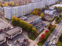 Nizhnekamsk, shopping center "Планета", Mira avenue, house 59В