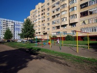 Nizhnekamsk, 宿舍 АО "Нижнекамскнефтехим", Mira avenue, 房屋 38
