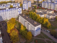 Nizhnekamsk, Mira avenue, house 62. Apartment house