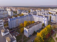 Nizhnekamsk, Mira avenue, 房屋 64. 公寓楼