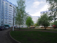 Nizhnekamsk, Baki Urmanche st, 房屋 9. 公寓楼