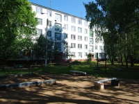 Nizhnekamsk, st Tikhaya alleya, house 8. Apartment house