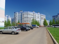 Nizhnekamsk, Syuyumbike st, house 71. Apartment house