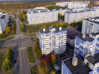 Nizhnekamsk, Syuyumbike st, 房屋 44. 公寓楼