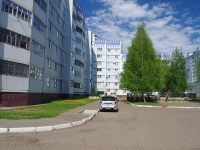 Nizhnekamsk, Chishmale , house 9. Apartment house