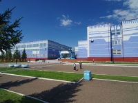 Nizhnekamsk, 学校 №10, Chulman st, 房屋 18