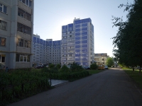 Nizhnekamsk, Chulman st, house 1. Apartment house