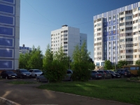 Nizhnekamsk, Chulman st, house 2. Apartment house