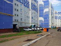 Nizhnekamsk, Stroiteley avenue, 房屋 60. 公寓楼
