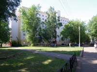 Nizhnekamsk, 宿舍 Дом правления 1, Stroiteley avenue, 房屋 8