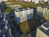 Nizhnekamsk, 30 let Pobedy st, house 27. Apartment house