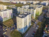 Nizhnekamsk, 30 let Pobedy st, house 35. Apartment house