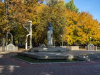 Nizhnekamsk, monument Г.М. ТукаюTukay st, monument Г.М. Тукаю