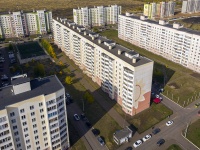 Nizhnekamsk, Rifkat Gainullin , house 18. Apartment house