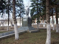 Nurlat, monument В.И. ЛенинуZabodskaya st, monument В.И. Ленину