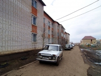 Nurlat, Leningradskaya st, house 5. Apartment house