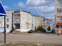 Нурлат, улица Салимжанова М.Х., дом 13. многоквартирный дом