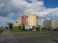 Naberezhnye Chelny, Naberezhnochelninsky Ave, house 70/56. Apartment house