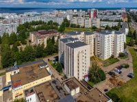 Naberezhnye Chelny, Shamil Usmanov st, house 17 к.1. Apartment house