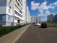Naberezhnye Chelny, Druzhby Narodov avenue, house 31. Apartment house