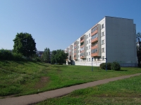 Naberezhnye Chelny, Druzhby Narodov avenue, 房屋 40. 公寓楼