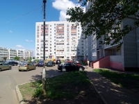 Naberezhnye Chelny, Kasimov Blvd, house 13. Apartment house