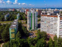 Naberezhnye Chelny, Rais Belyaev Ave, house 28. Apartment house