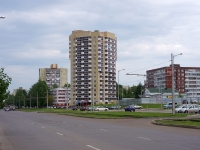 Naberezhnye Chelny, Syuyumbike Ave, house 50. Apartment house