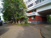 Naberezhnye Chelny, Syuyumbike Ave, house 80. Apartment house