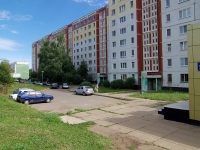Naberezhnye Chelny, 40 let Pobedy st, house 49. Apartment house