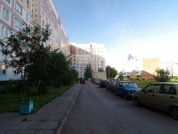 Naberezhnye Chelny, 40 let Pobedy st, house 71. Apartment house