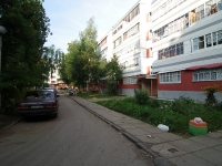 Naberezhnye Chelny, Tatarstan st, house 13. Apartment house