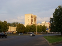 Набережные Челны, Вахитова проспект, дом 16. многоквартирный дом