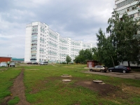 Naberezhnye Chelny, Vakhitov avenue, 房屋 27. 公寓楼