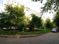 Naberezhnye Chelny, Ave Yashlek, house 33. Apartment house