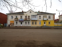 Чистополь, улица Урицкого, дом 83. жилой дом с магазином