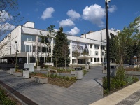 Izhevsk, st Karl Marks, house 246. community center