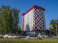 Izhevsk, Krasnogerojskaya st, house 107. Apartment house