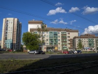 Ижевск, улица Орджоникидзе, дом 57. многоквартирный дом